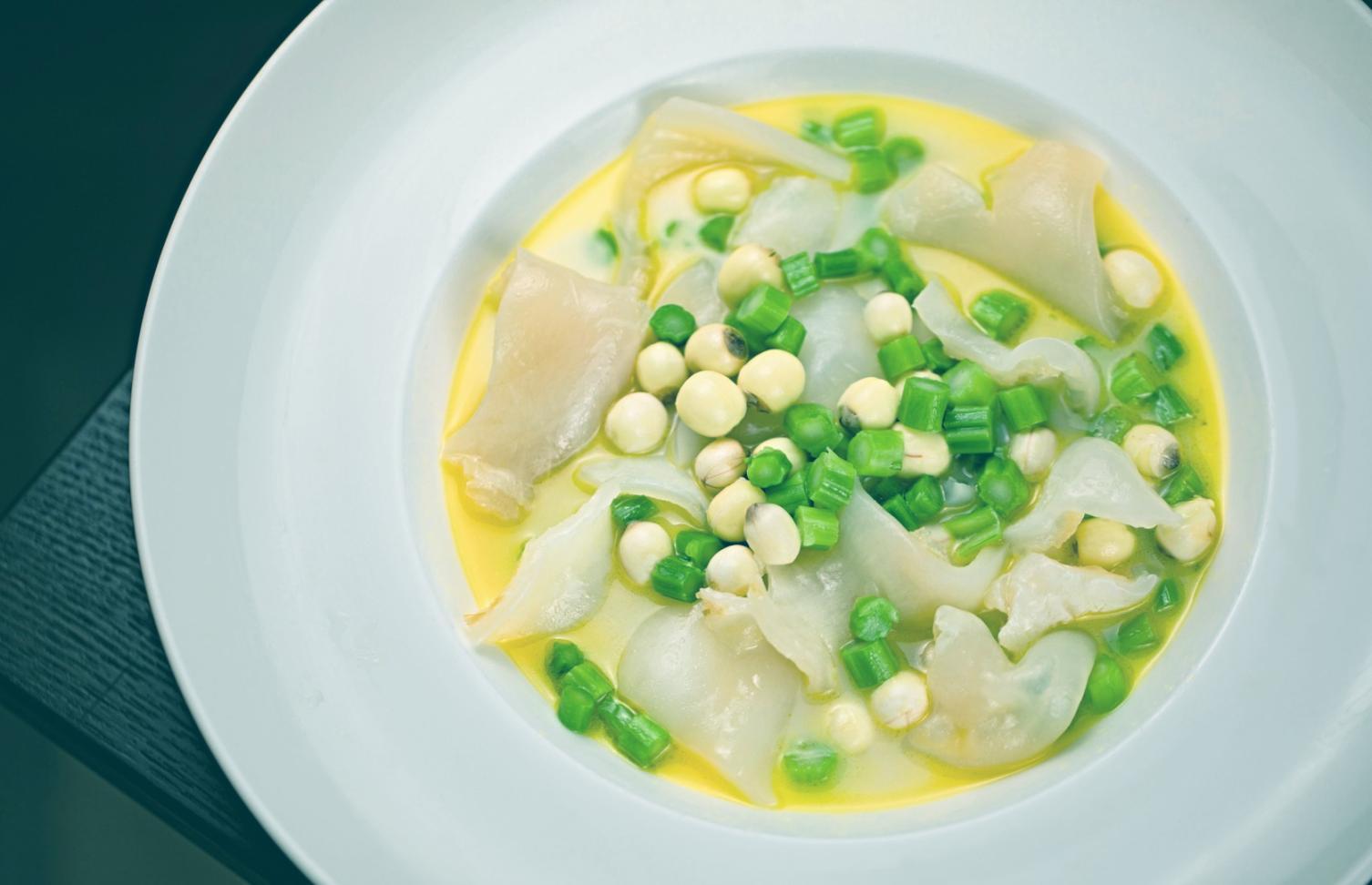 Professionelle Kochausbildung in moderner Küchenumgebung